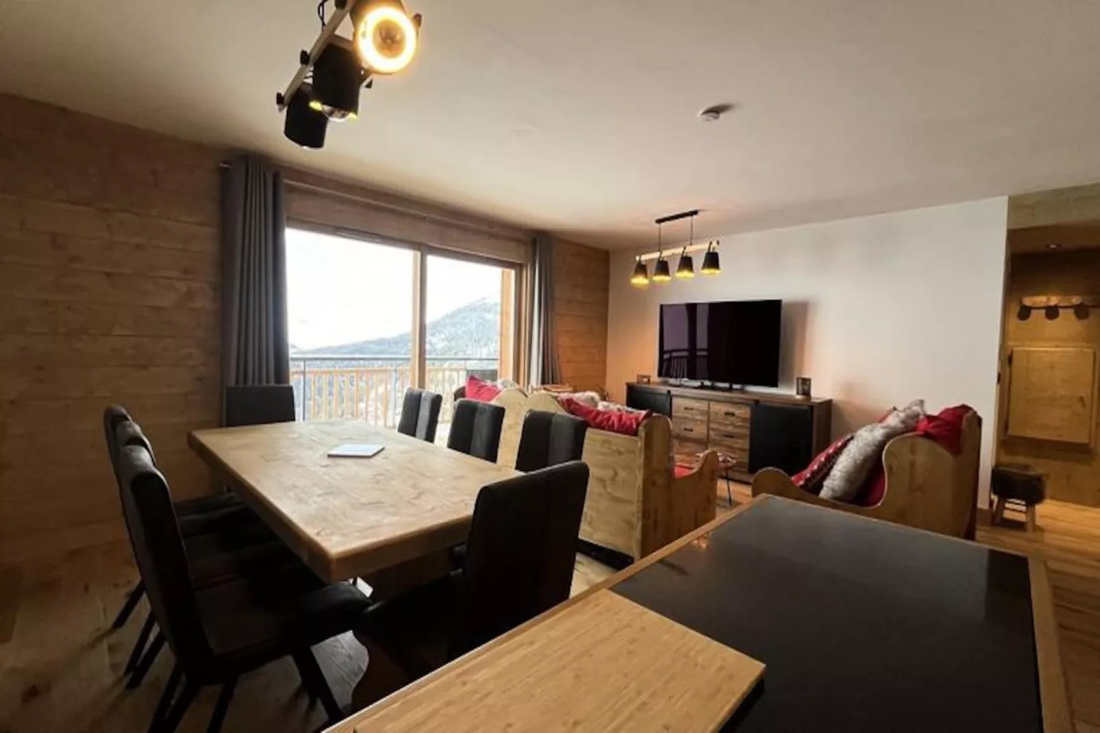 Résidence Manaka-Niet-getagd