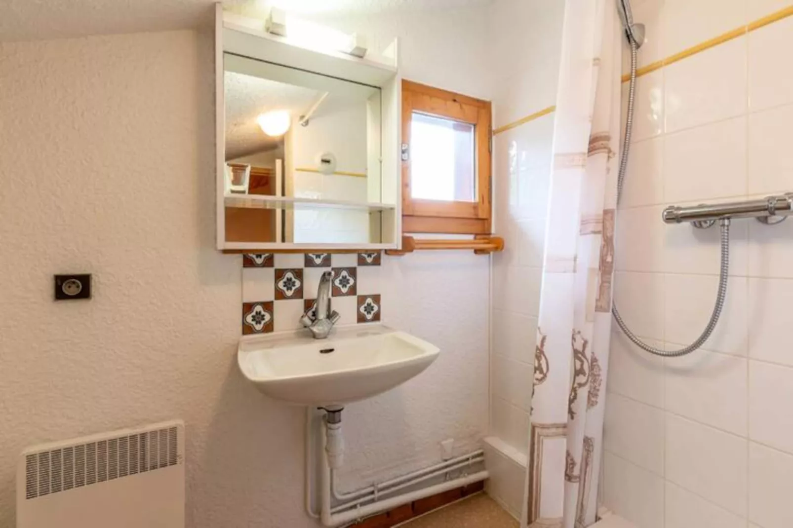 Résidence Pierrafort G-Niet-getagd