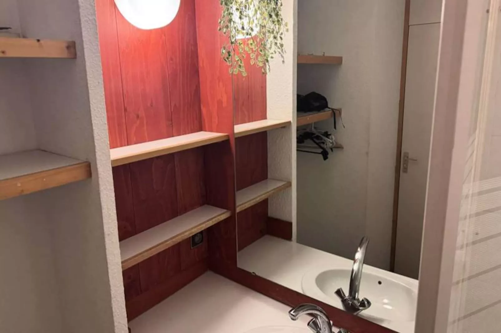 Résidence Roche Combe-Niet-getagd