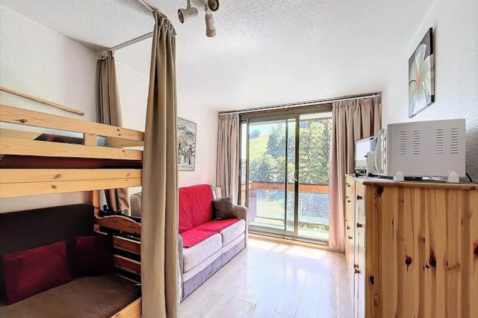 Résidence Soyouz-Niet-getagd