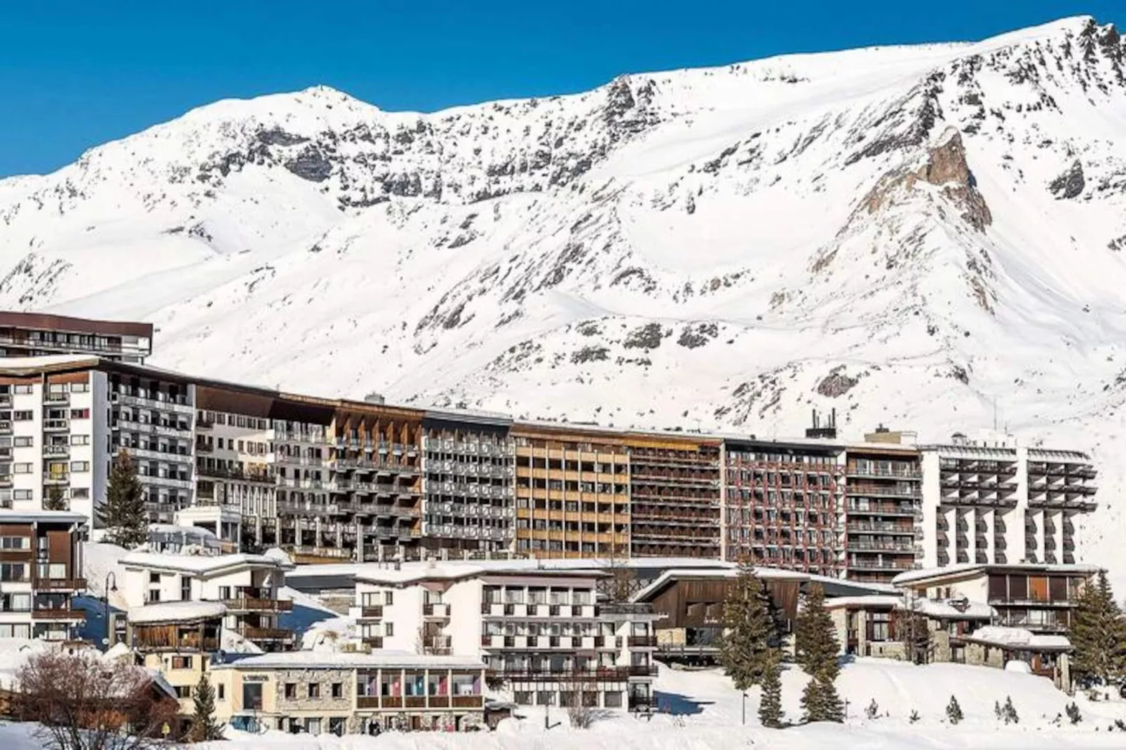 Résidence Cimes-Niet-getagd