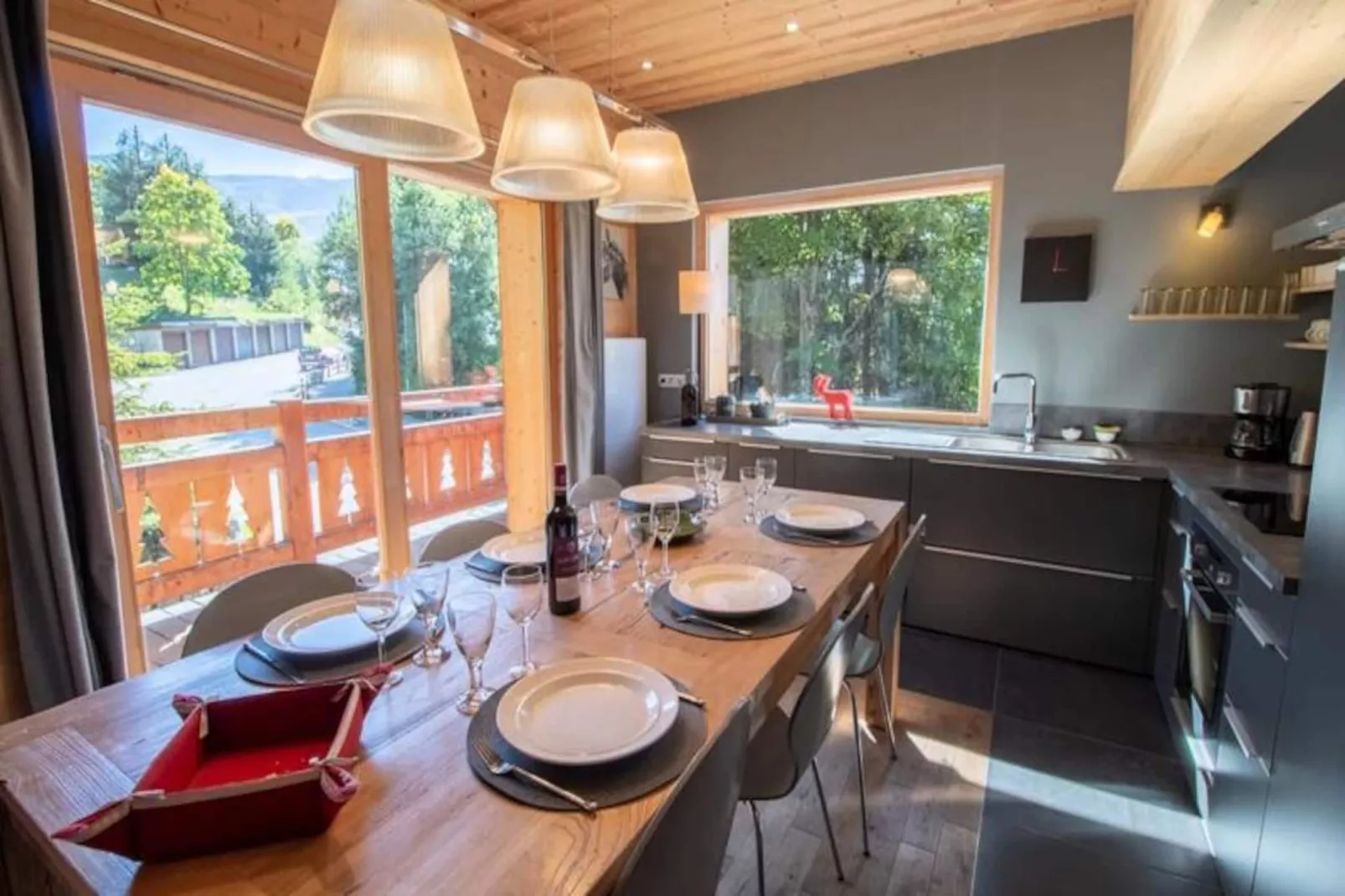Chalet De L'ours Premier-Niet-getagd