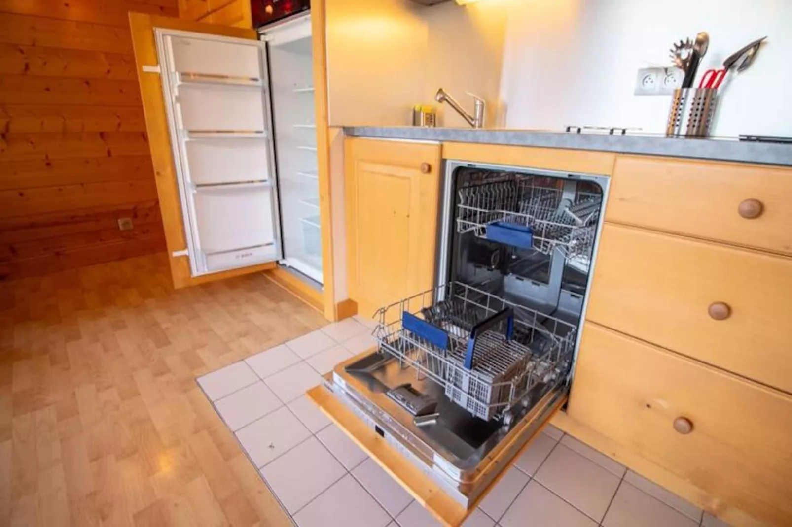 Le Surf 1-Niet-getagd