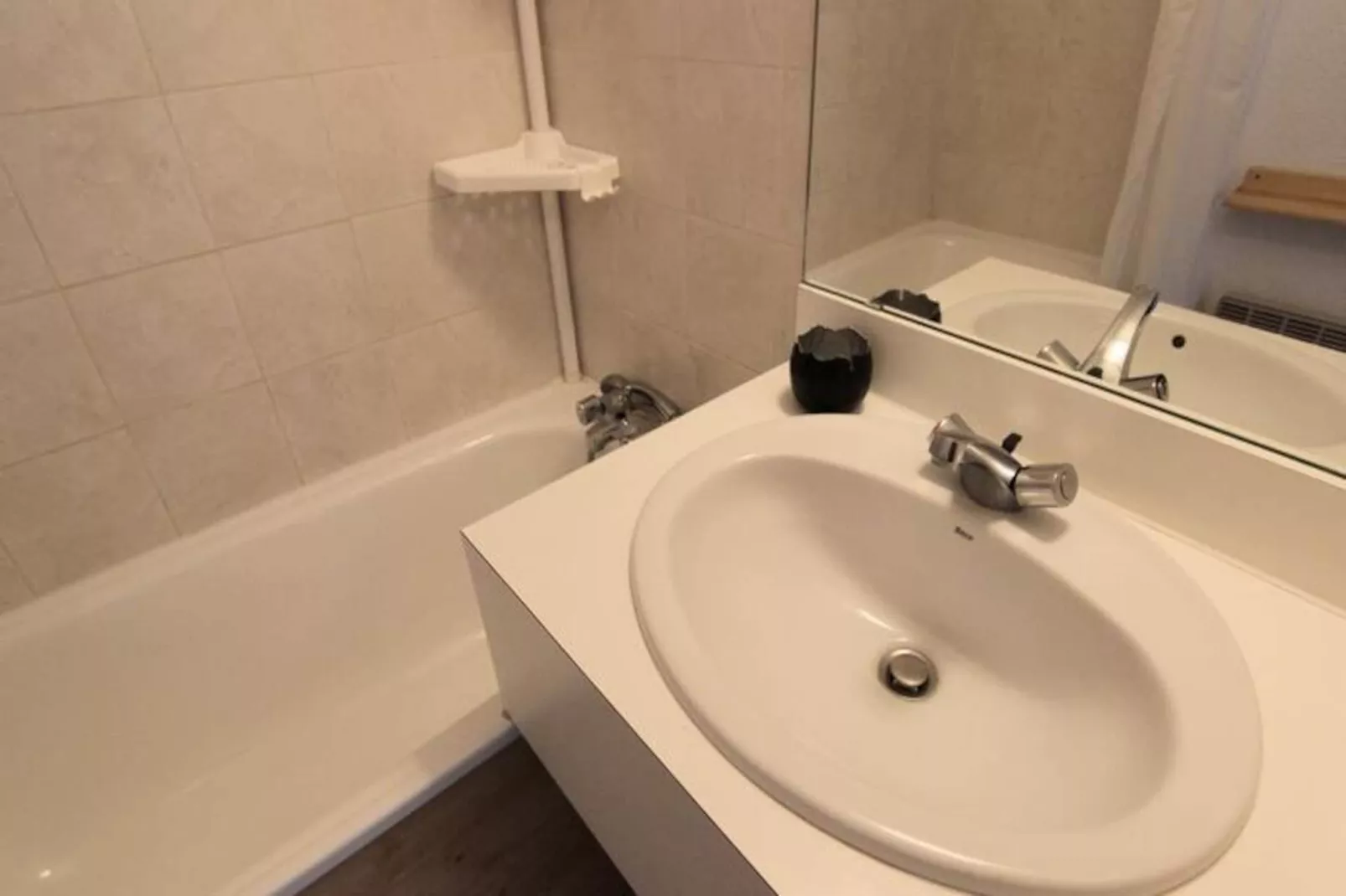 Résidence Reine Blanche-Niet-getagd