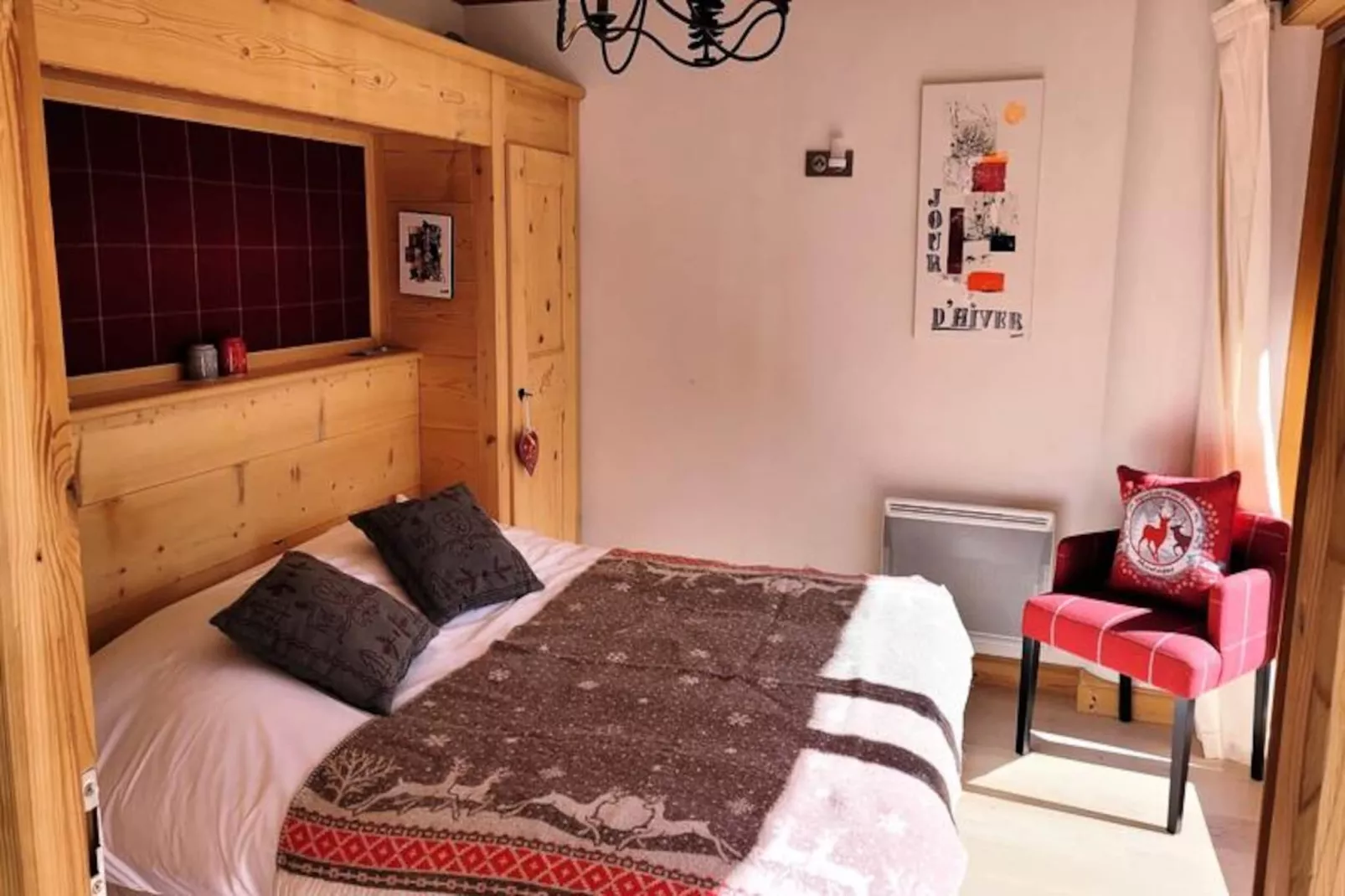 Résidence Mont Chery-Niet-getagd