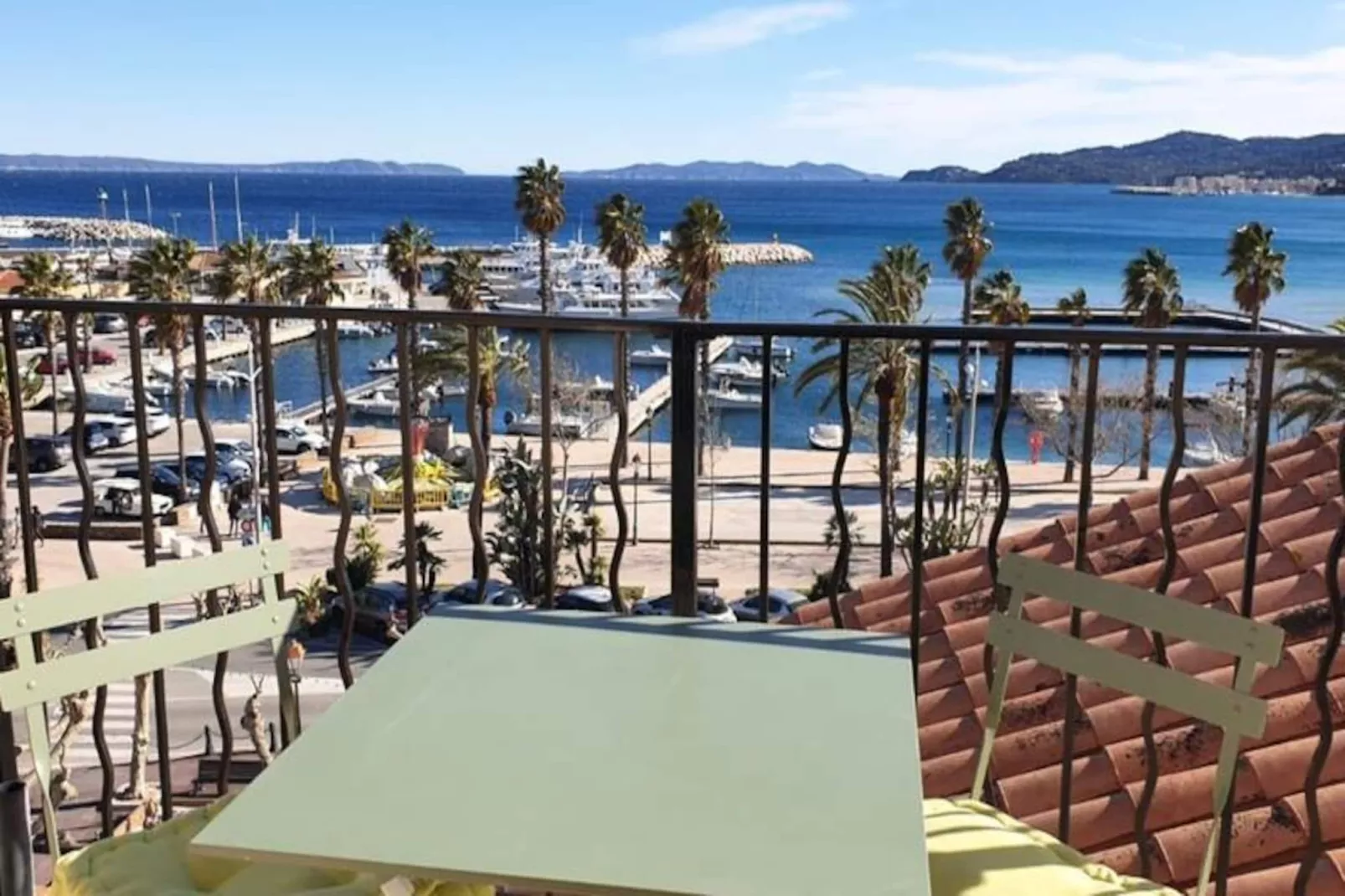 Résidence Balcon Des îles D'or. T2 Front De Mer Plein-centre-Niet-getagd