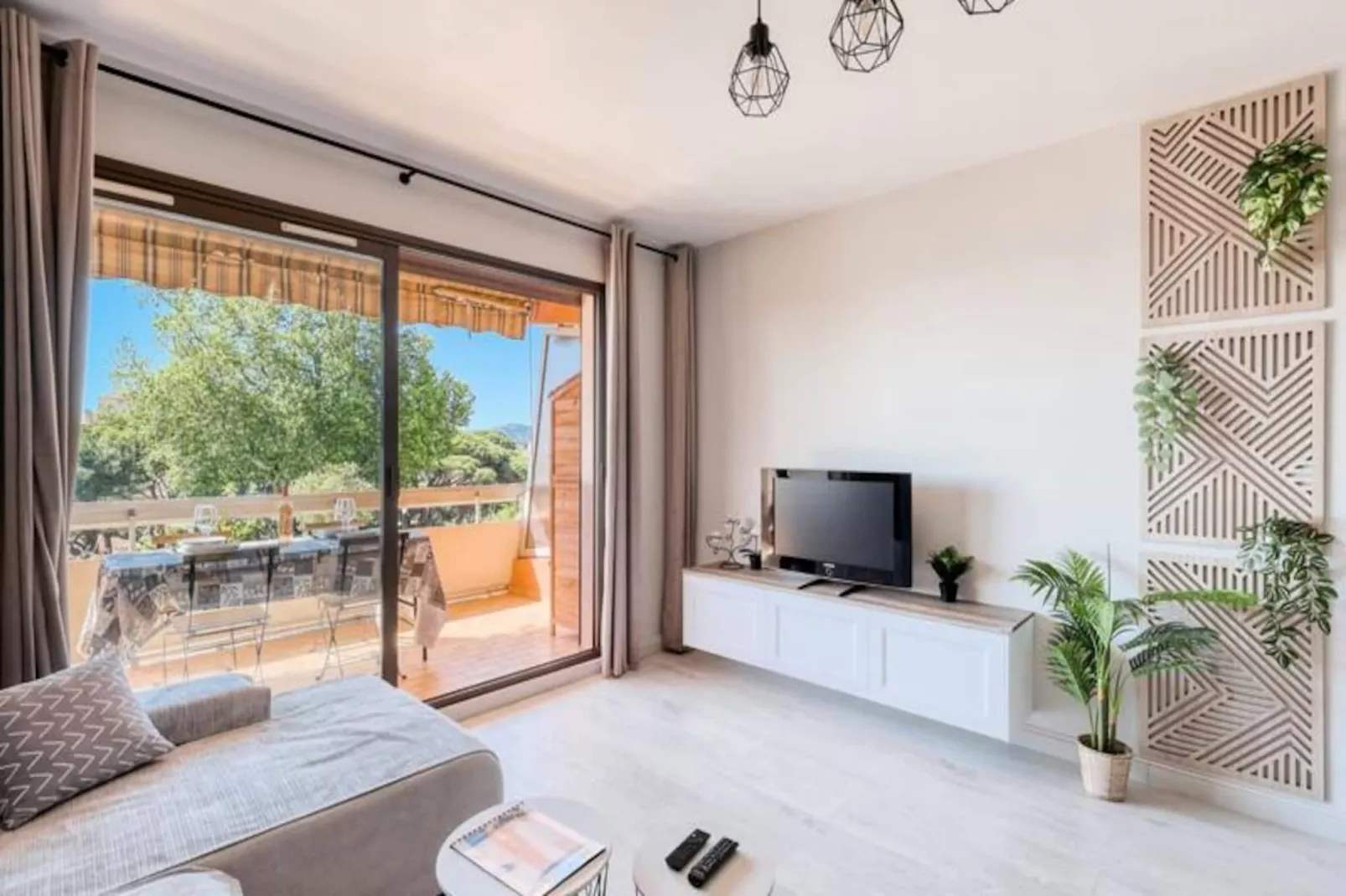 Résidence ✨ Le Diamant Du Soleil • Vue Mer • Neuf • Centre-ville & Parking 🌴-Niet-getagd