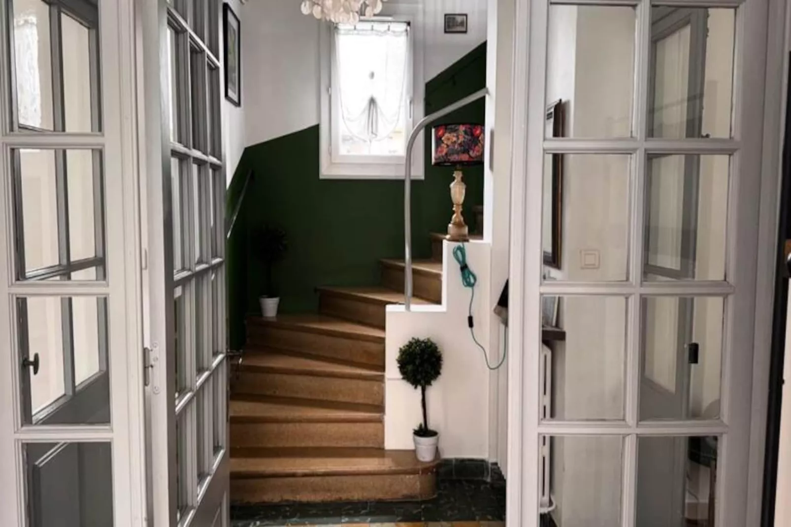 Elivi : Maison De Ville Avec Jardin &agrave; Deux Pas Du Centre Historique-Niet-getagd