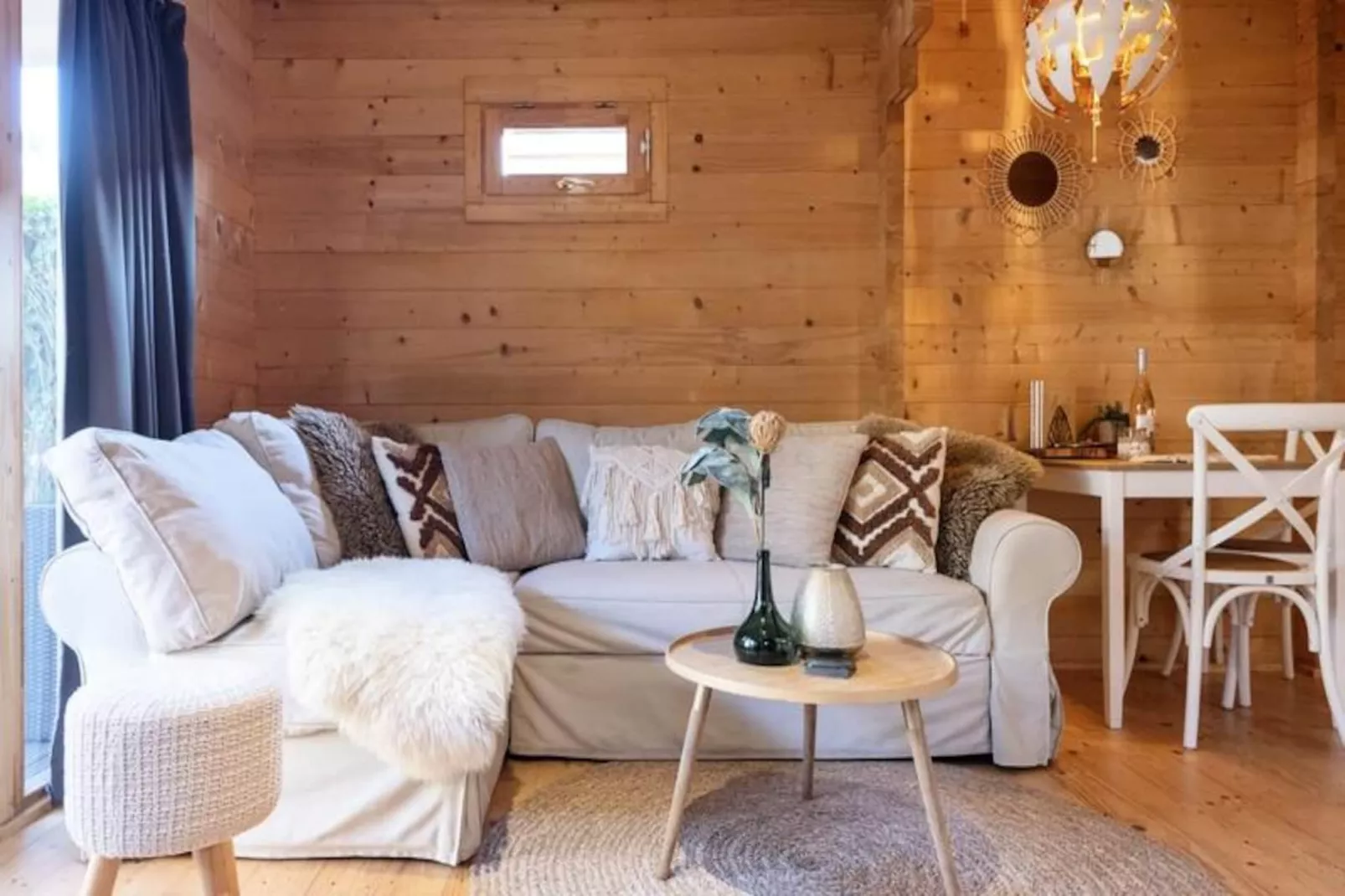 The Sea Lodge-Niet-getagd