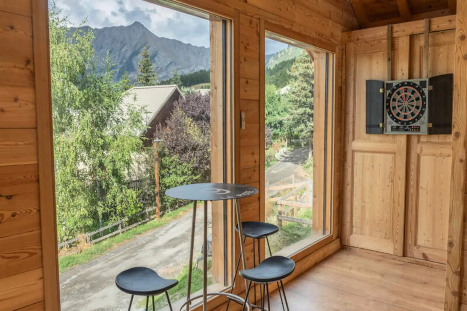 Résidence Pramouton-Niet-getagd