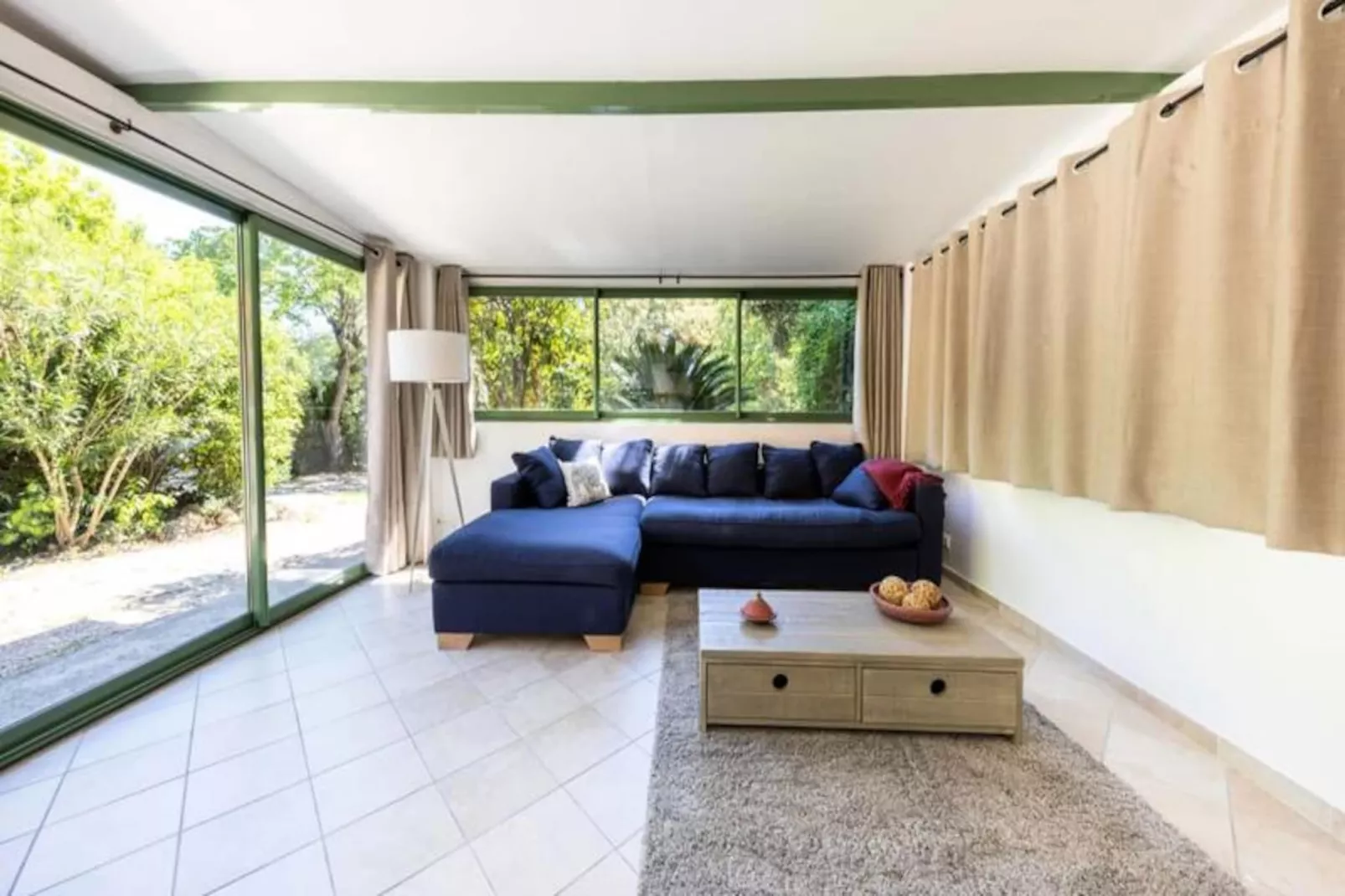 06bv : Cottage Au Calme Avec Piscine-Niet-getagd