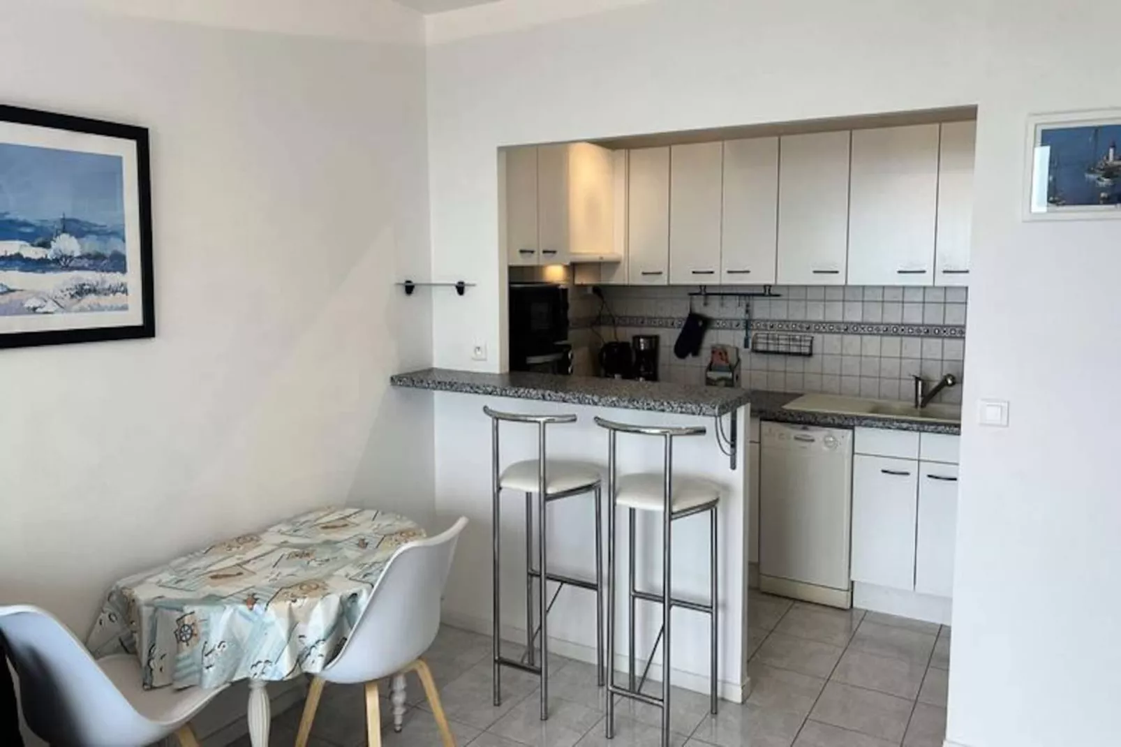 Résidence Coteaux De Tu Es Roc-Niet-getagd