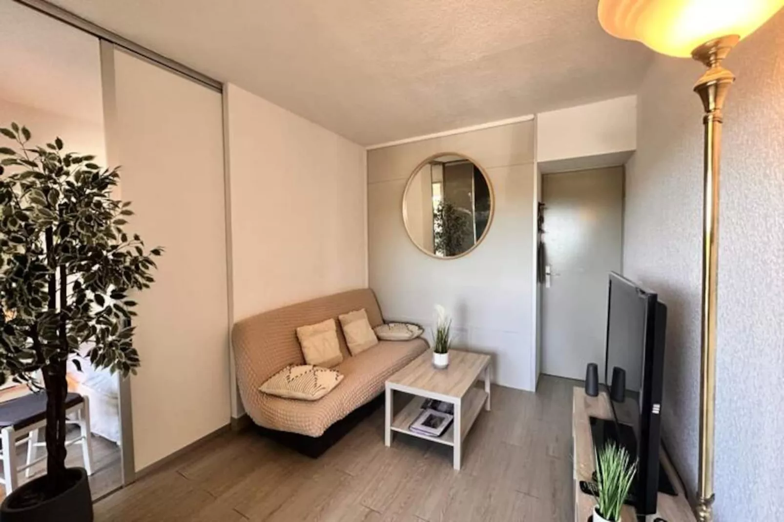 Résidence Le Quai Aux Fleurs - Résidence Avec Piscine Proche De La Mer-Niet-getagd