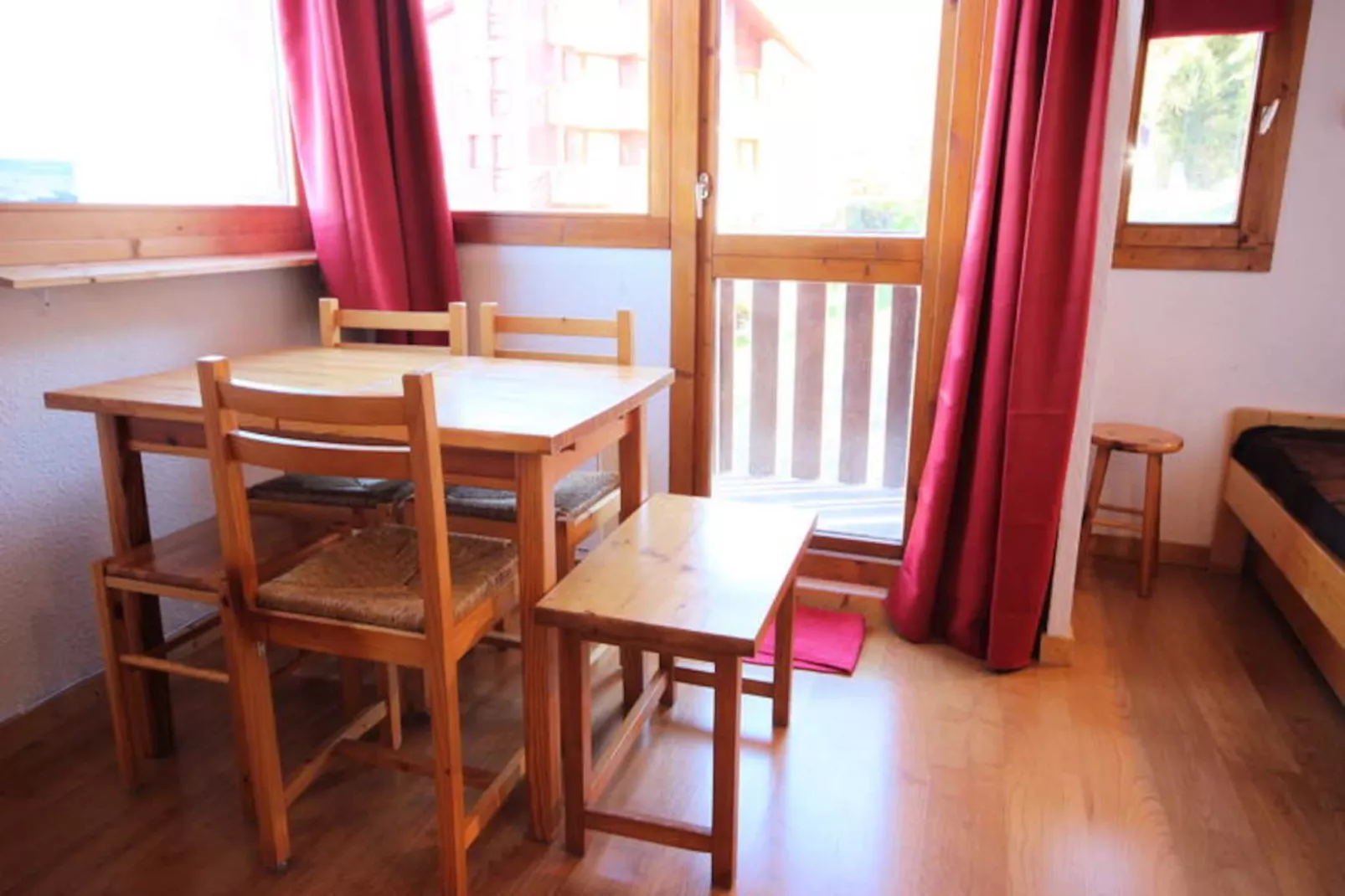 Résidence Michailles-Niet-getagd