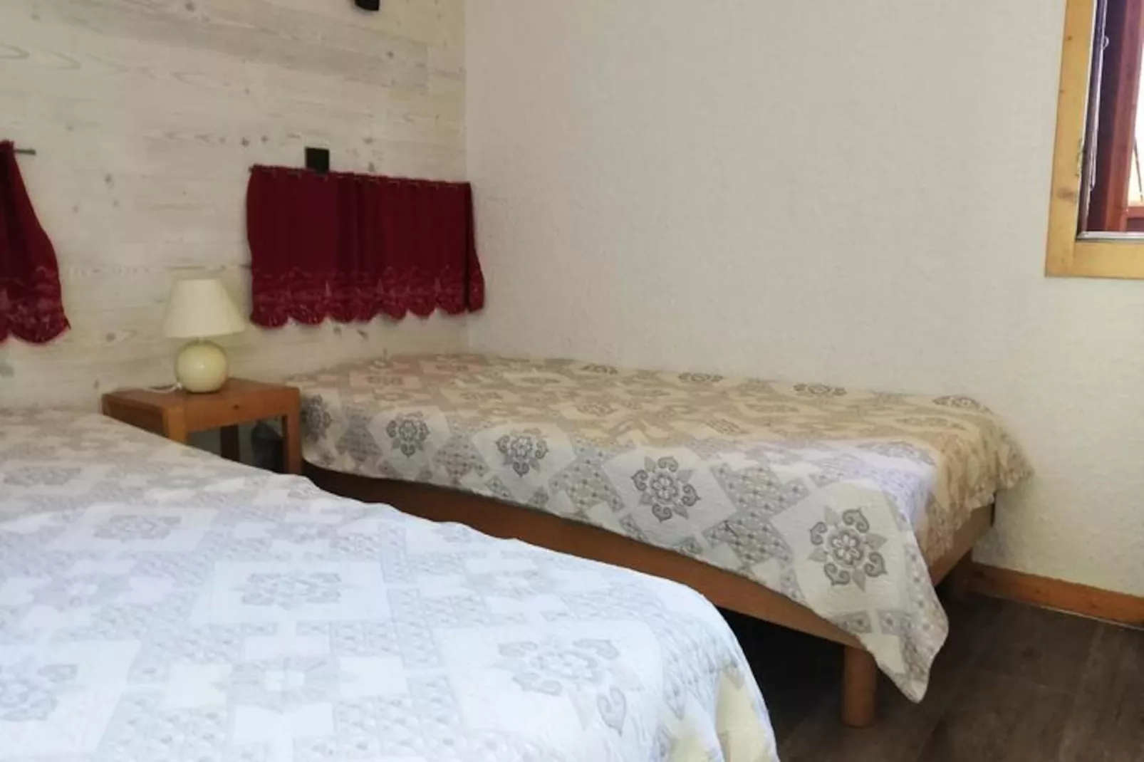 Résidence Pierrafort G-Niet-getagd