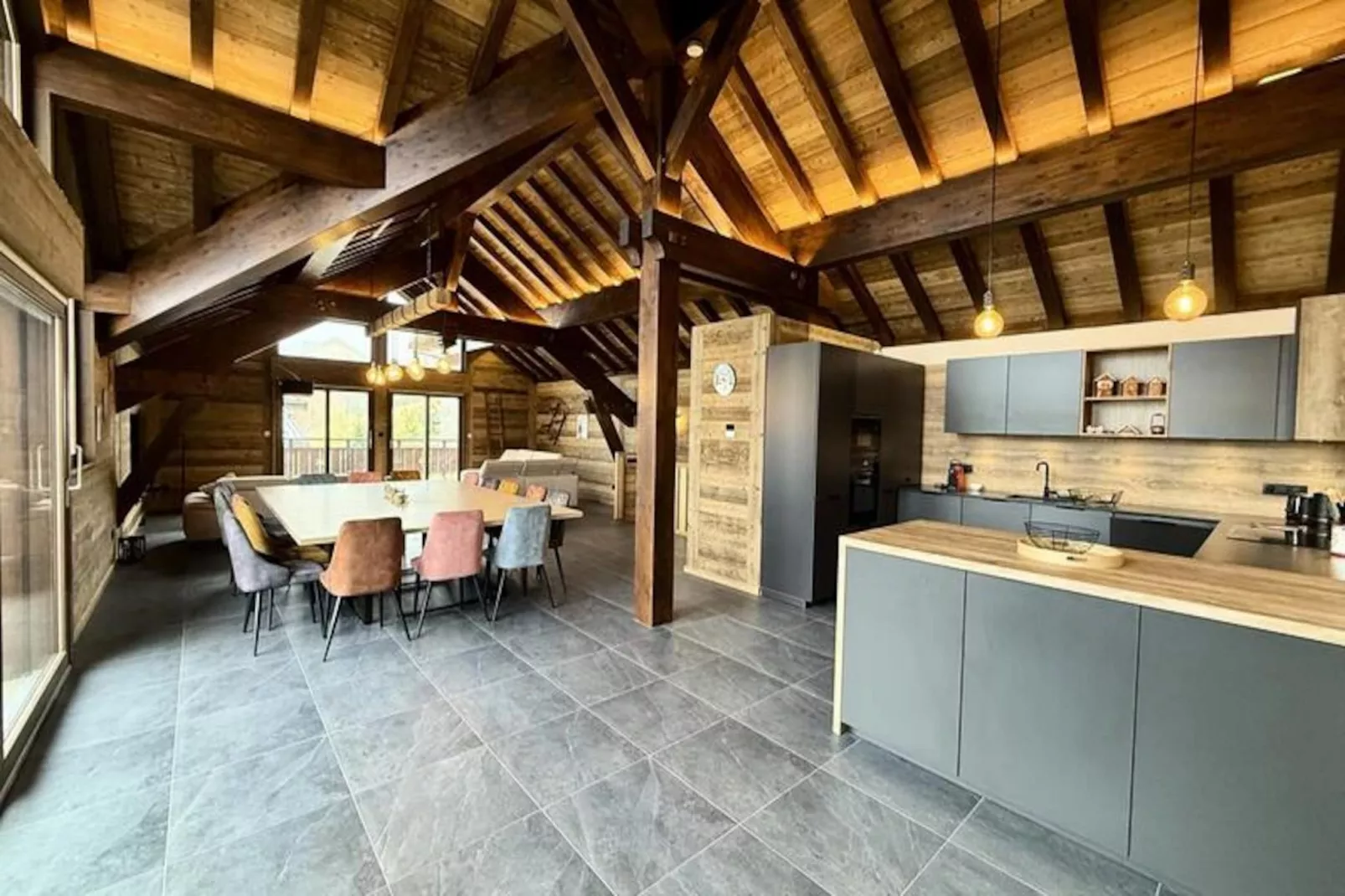 Résidence Complexe Aiguilles-Niet-getagd