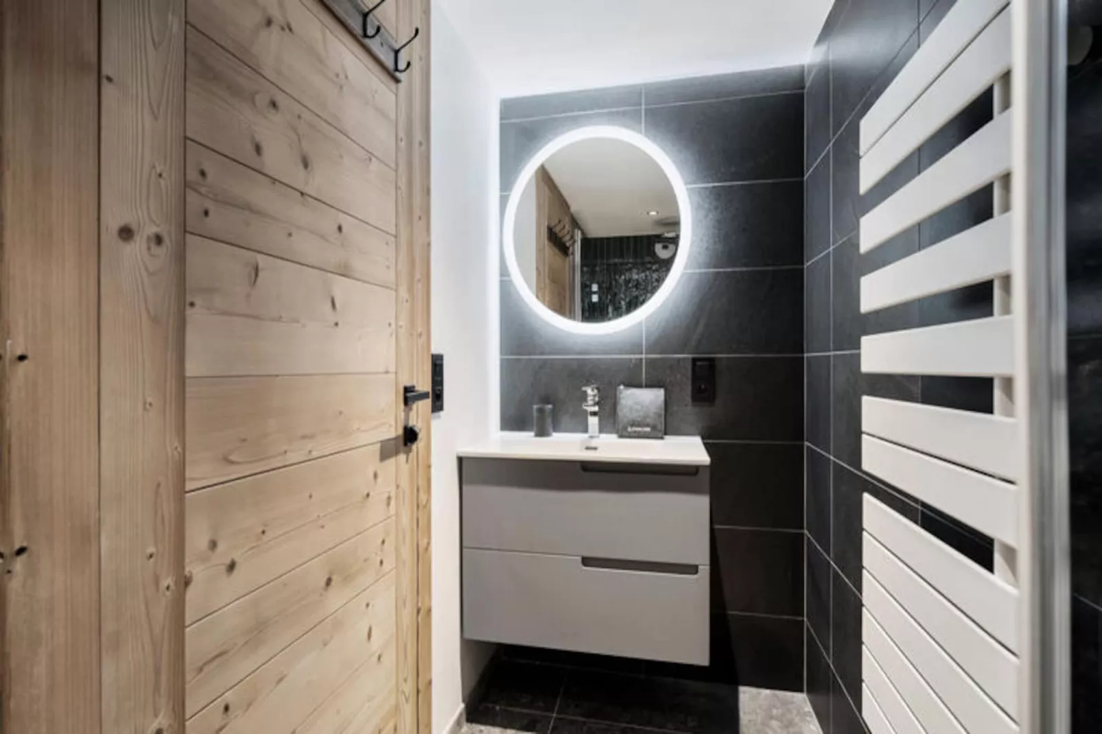 Résidence Naos-Niet-getagd