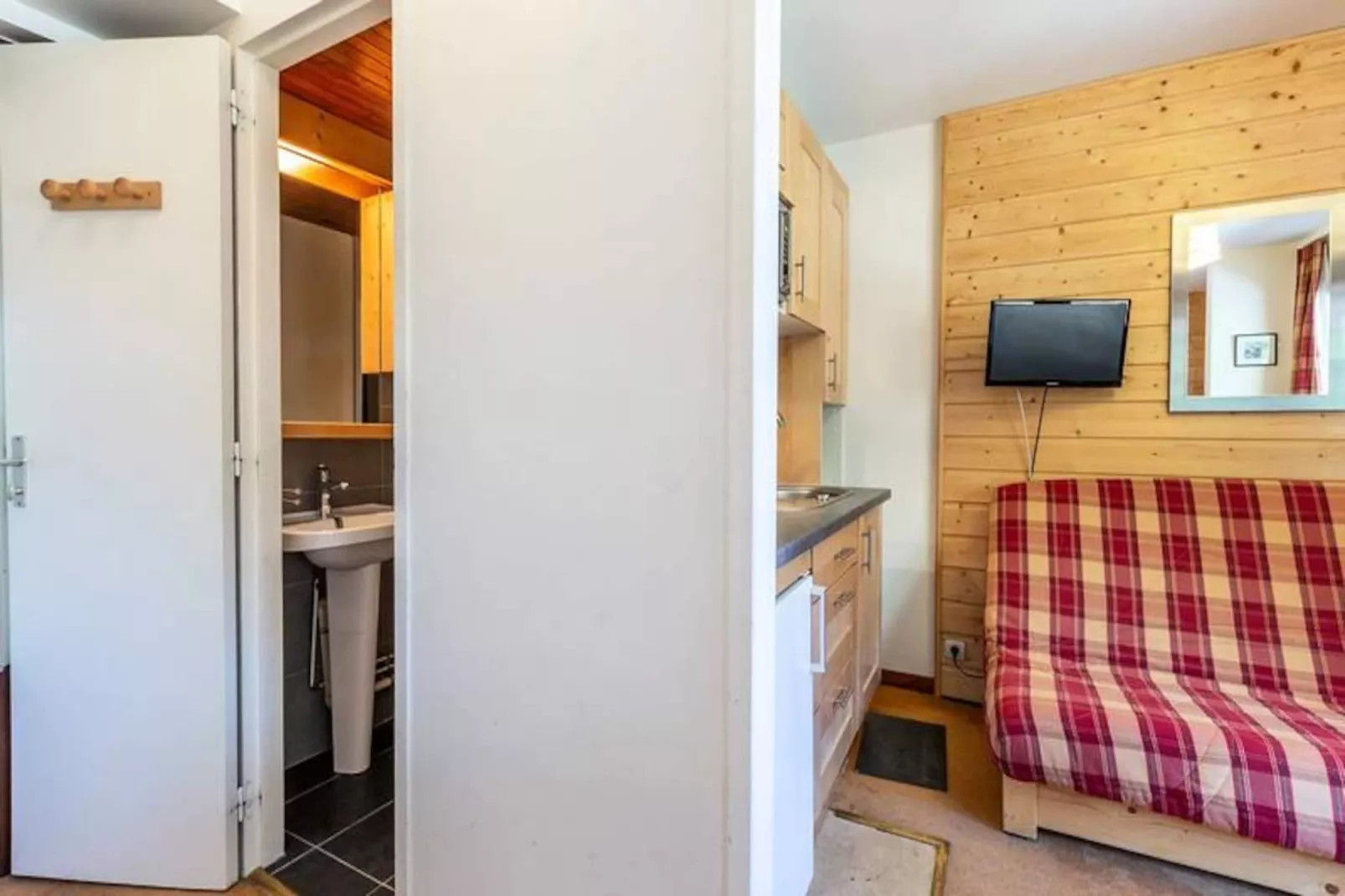 Résidence Grande Rosiere-Niet-getagd