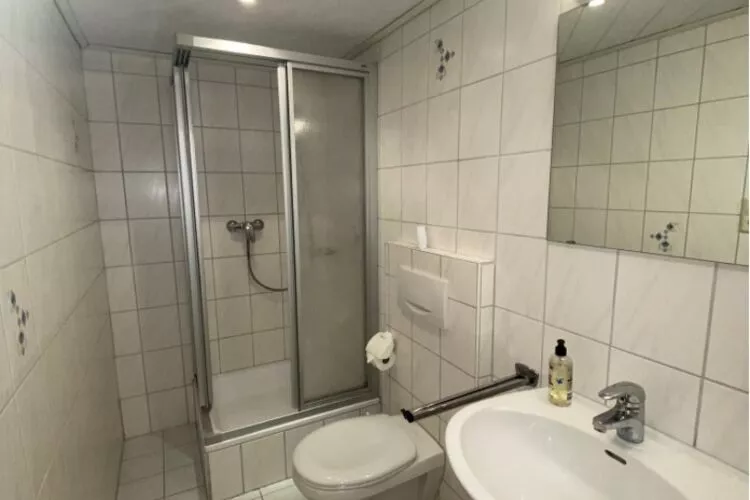 Ferienwohnung Läufer-Badkamer