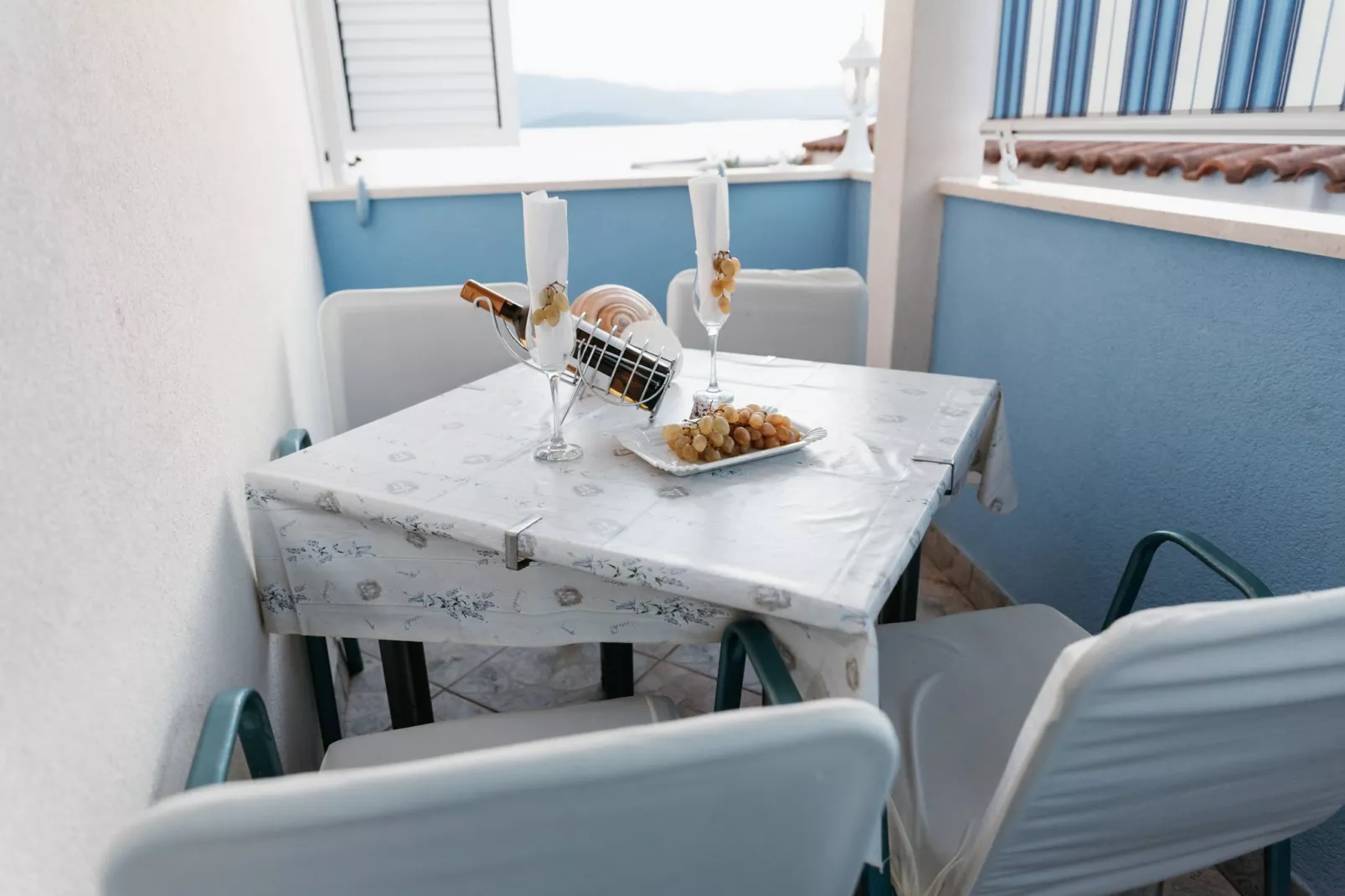 Apartments Dragobratović - Superior One Bedroom  Apartment with  Balcony and Side Sea View (Apartment 4)-Terrasbalkon