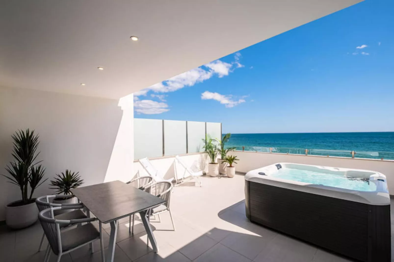 Appartements à Armaçao de Pera-Niet-getagd