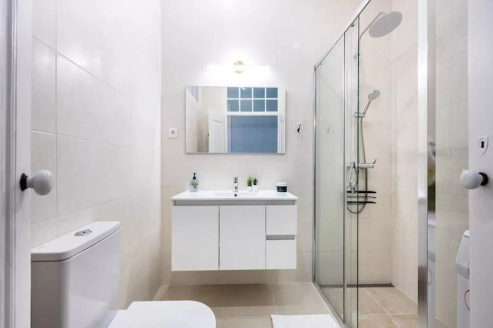 Casa Matias - Stylish 4br Apartment &bull; Lagos Old Town-Niet-getagd