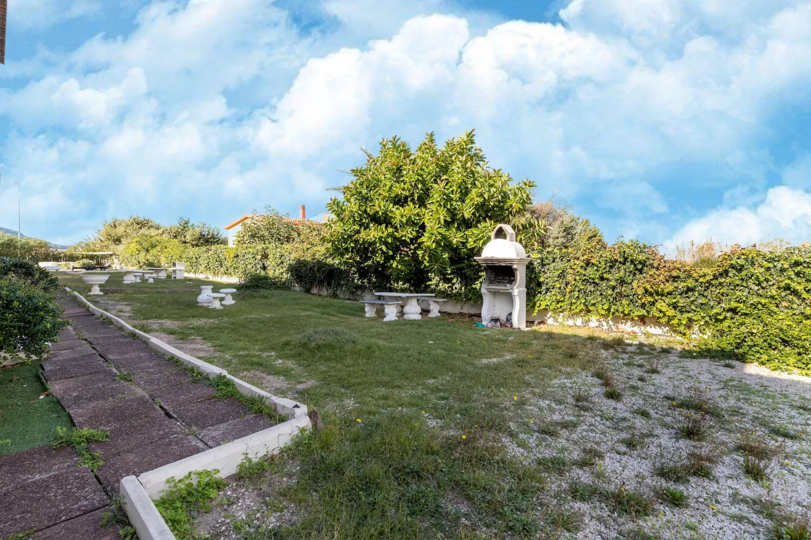 BILO 2 LA CIACCIA-Tuinen zomer