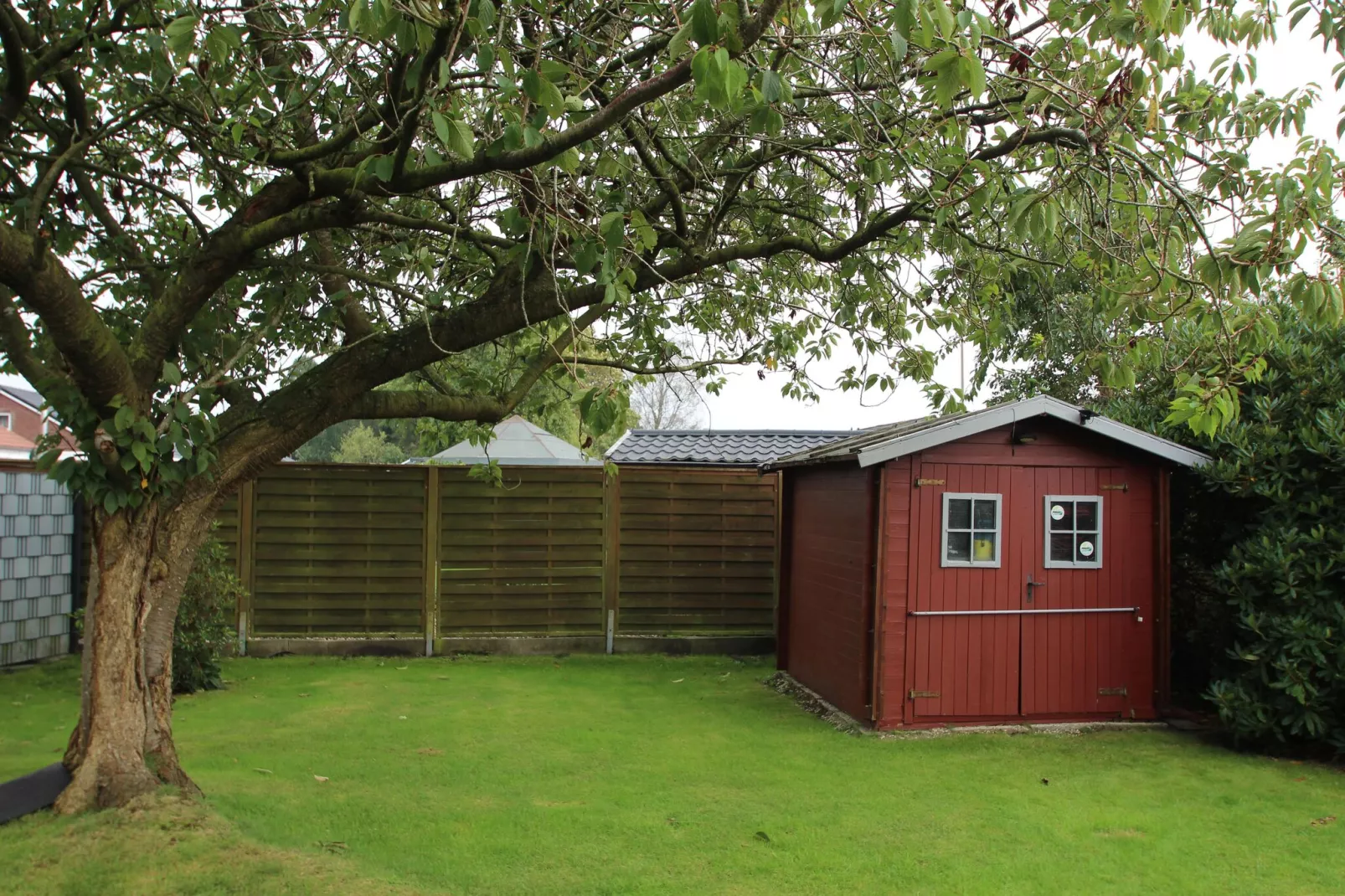 Bungalow Berumbur-Tuinen zomer