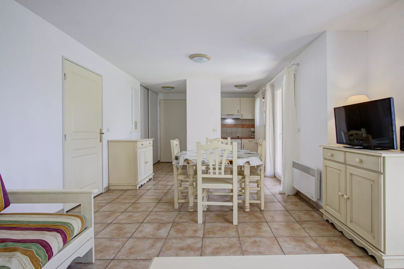 P. Minervois L N°02 - Villa 3P6-Eetkamer