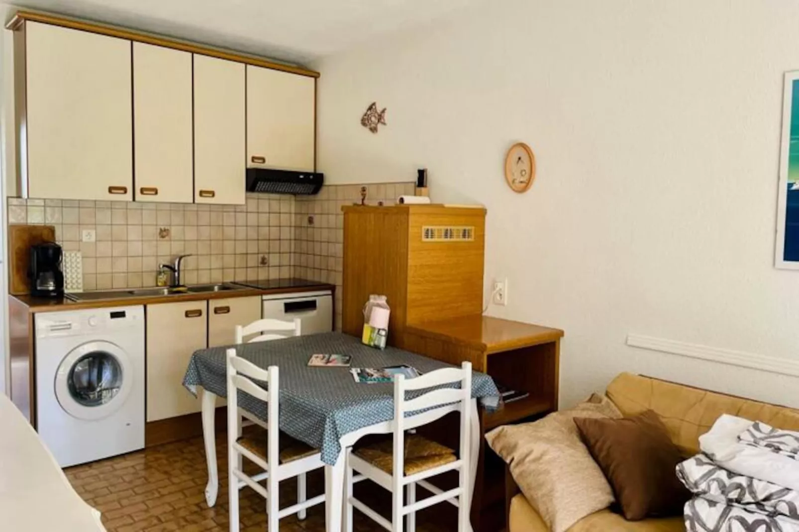 Résidence Les Pinedes - Un Jardin Fleuri &agrave; C&ocirc;t&eacute; De La Plage-Niet-getagd