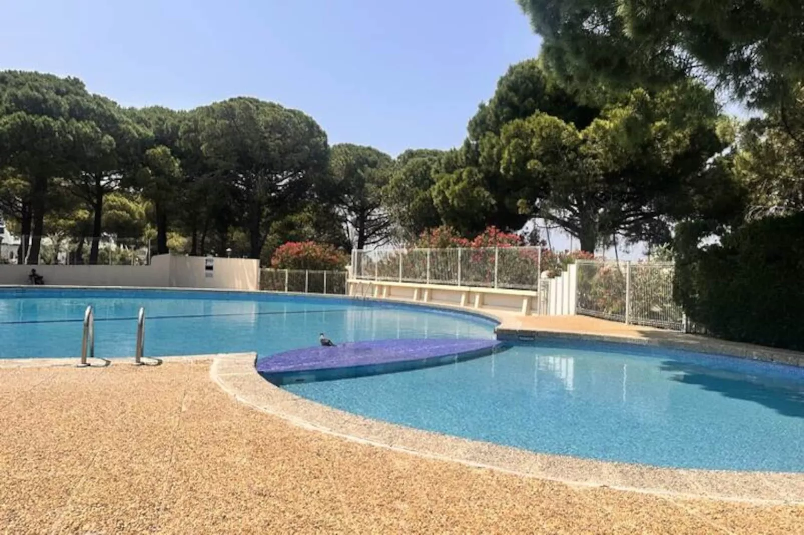 Résidence Le Quai Aux Fleurs - Résidence Avec Piscine Proche De La Mer-Niet-getagd