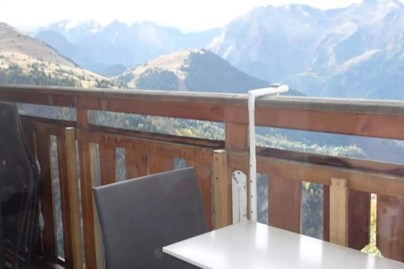 Résidence Balcons D'huez - Niet-getagd