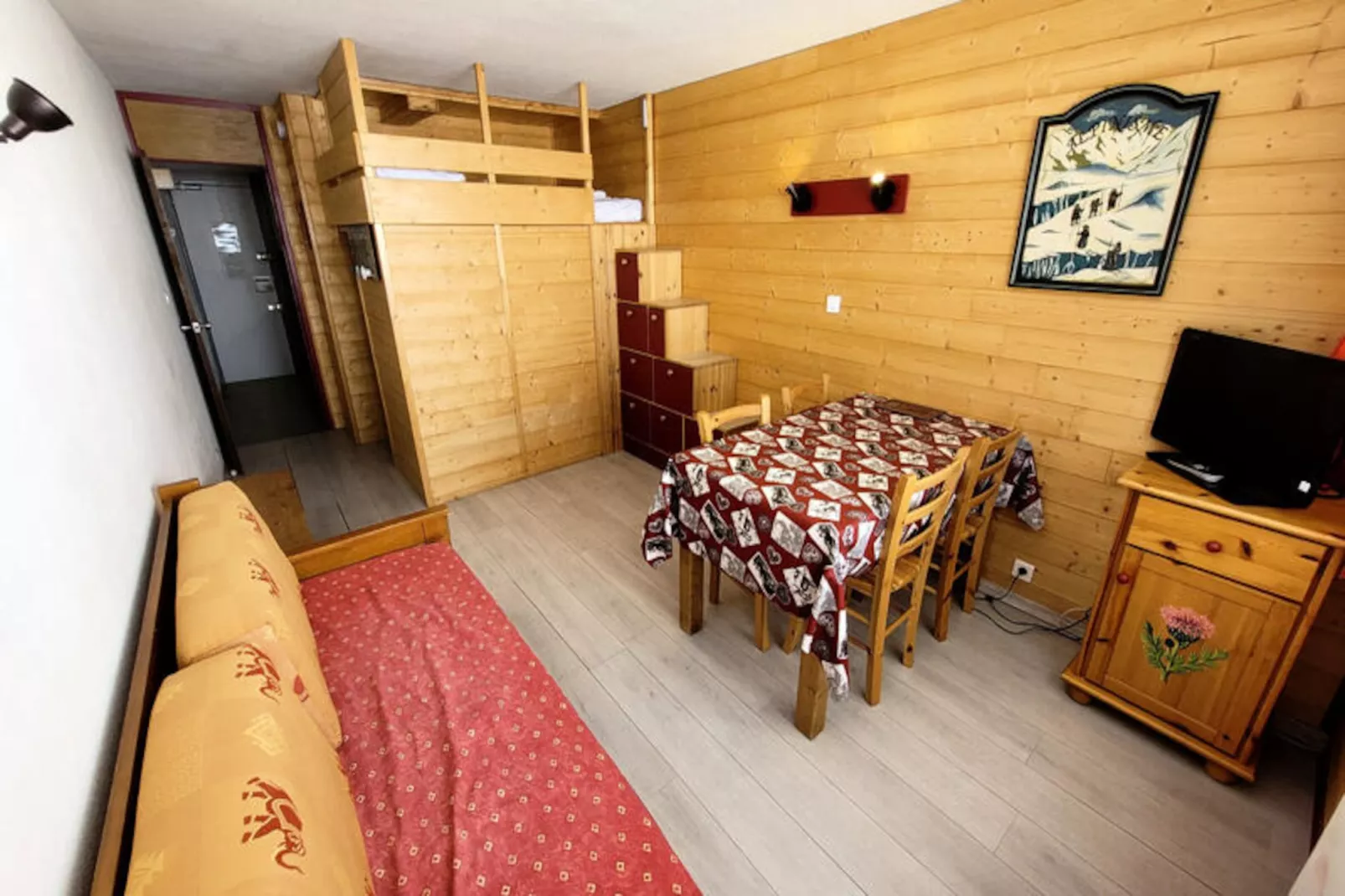 Résidence FlÈche-Niet-getagd