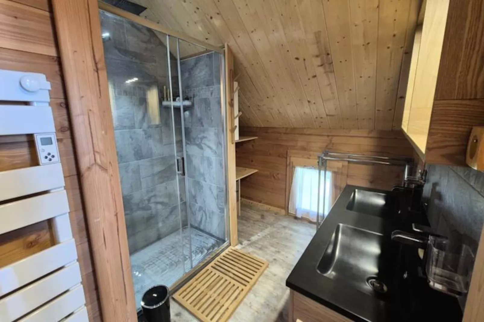 **chalet D'exception à Louer à La Féclaz – 4 Chambres, 10 Couchages-Niet-getagd