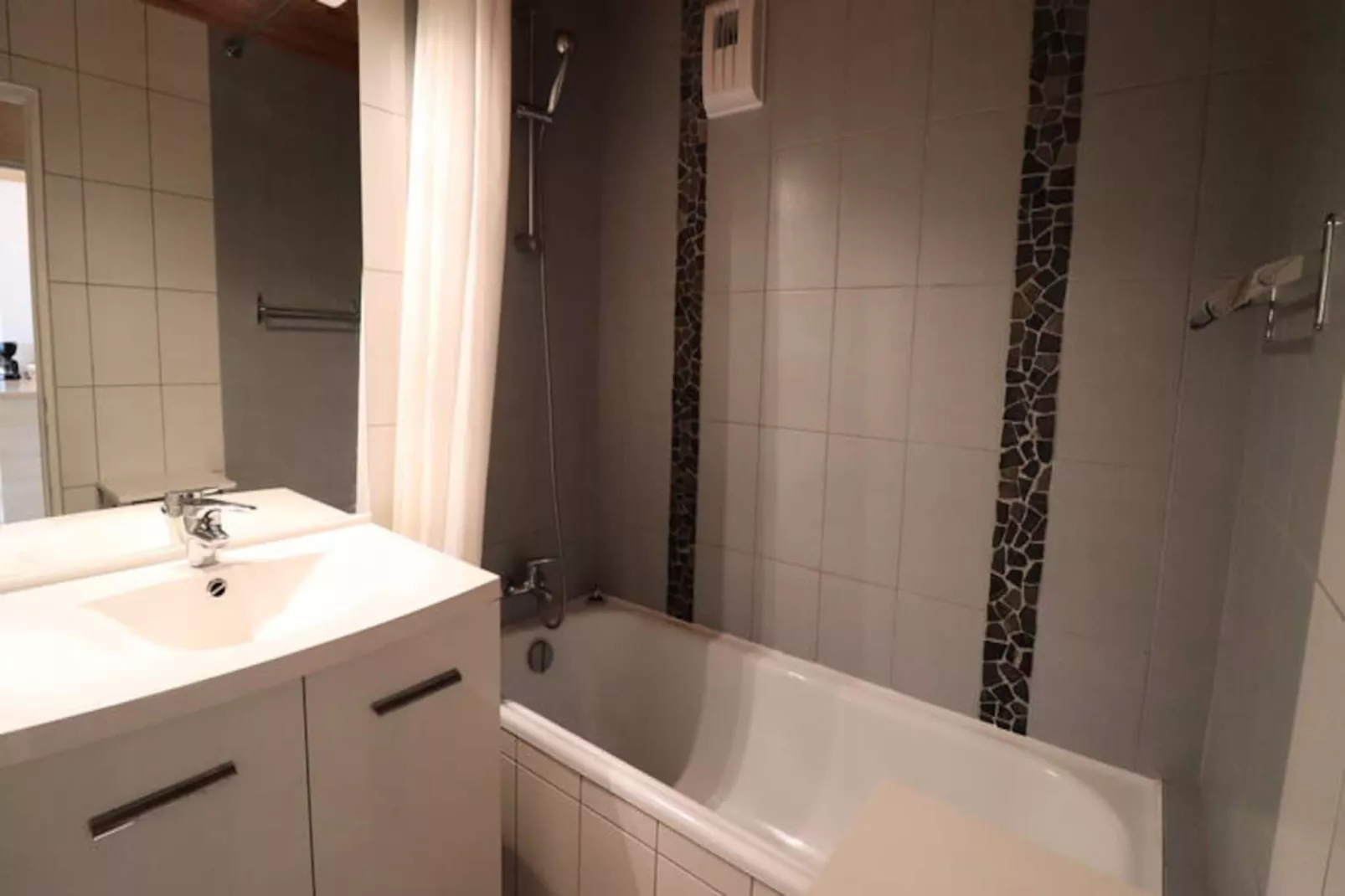 Résidence Tufs-Niet-getagd