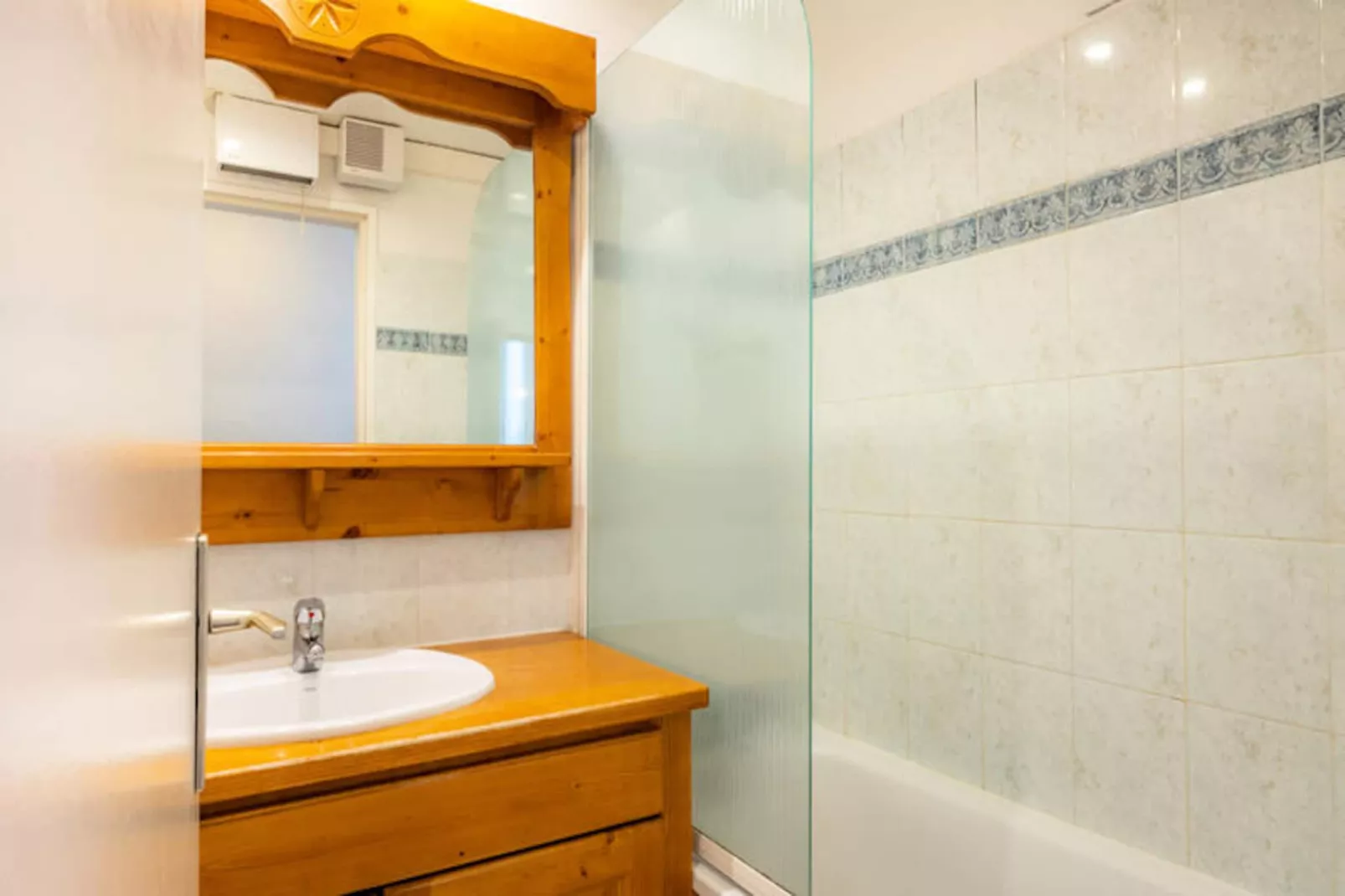 Résidence Savoy-Niet-getagd