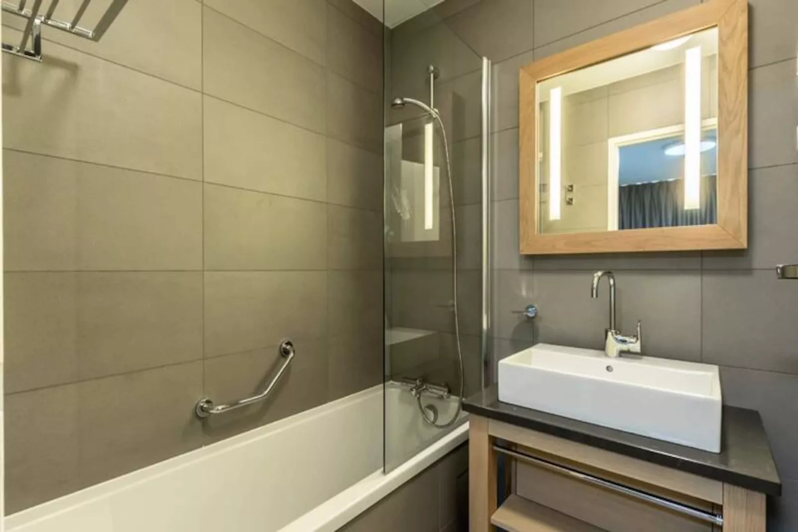 Résidence Les Monarques-Niet-getagd