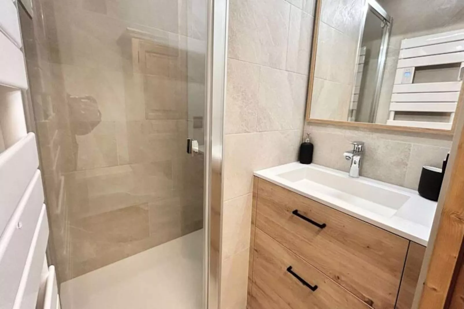 Les Chalets Des Pistes-Niet-getagd