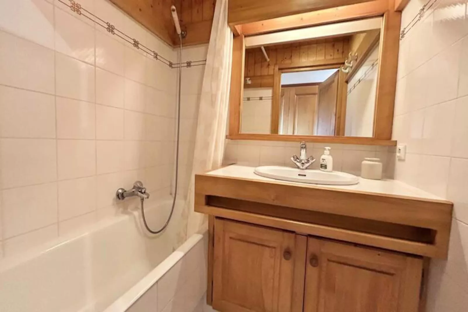 Résidence Ski Et Golf - Les Charmes-Niet-getagd