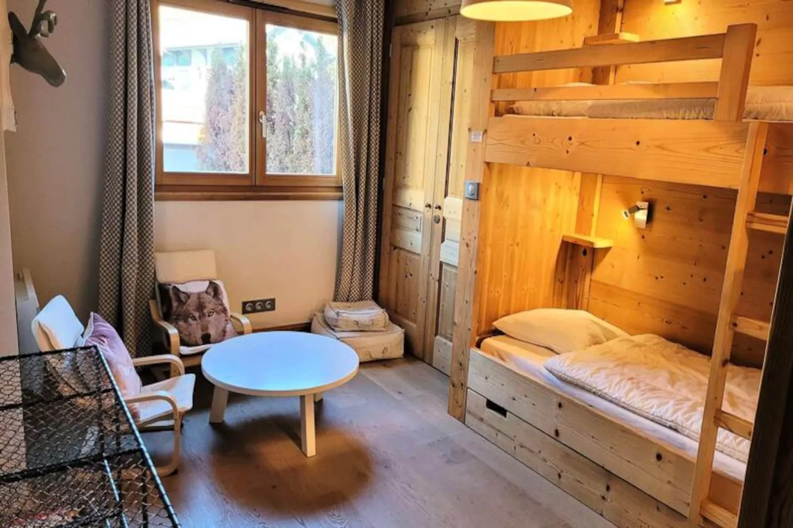 Résidence Mont Chery-Niet-getagd