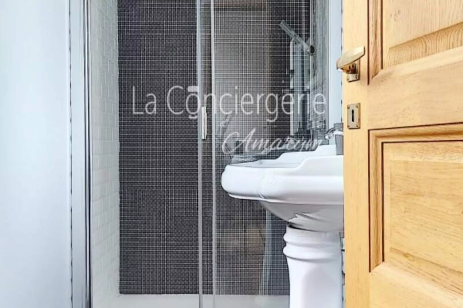 Résidence Aa13 - Le Victor Hugo - S&eacute;jour D&rsquo;exception Dans Un Appartement Historique-Niet-getagd