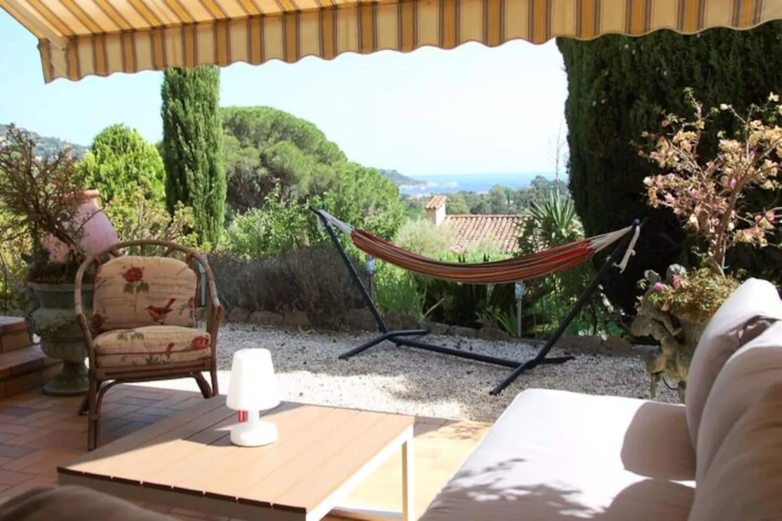 Résidence Villa Vue Mer Et Piscine &agrave; Cavali&egrave;re - 1 Km Plage-Niet-getagd