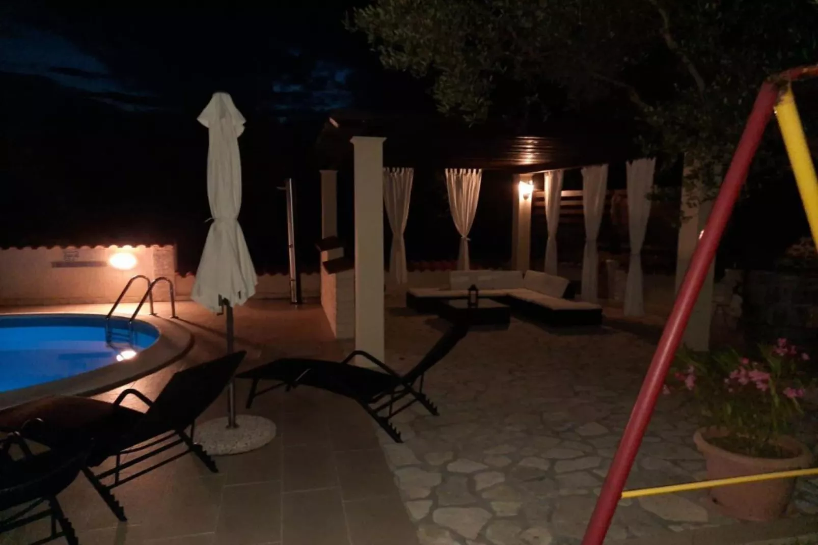 Apartments Matušan Kampor Rab - One Bedroom Apartment With Terrace (A1)-Zwembad