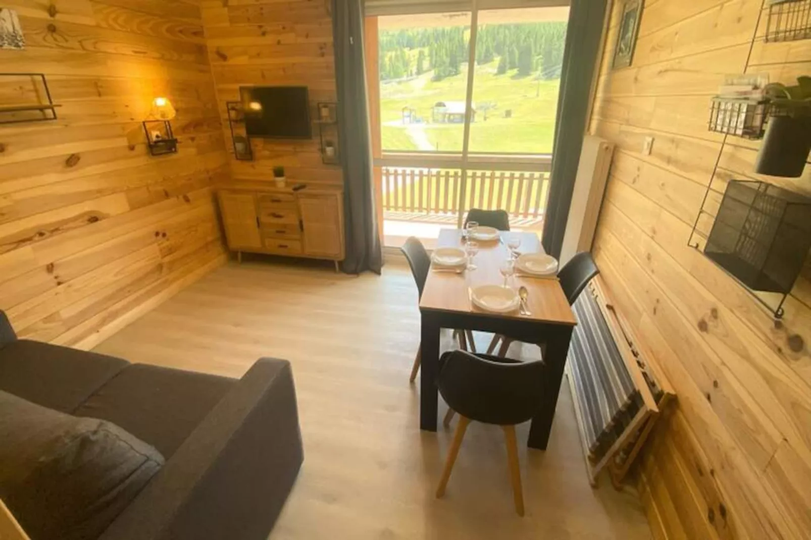 Résidence Le Bois D'aurouze-Niet-getagd