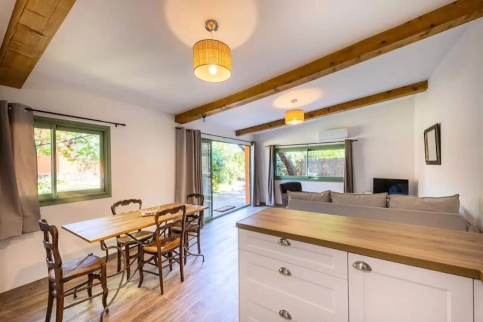 06bv2 : Joli Cottage Au Calme Avec Piscine-Niet-getagd