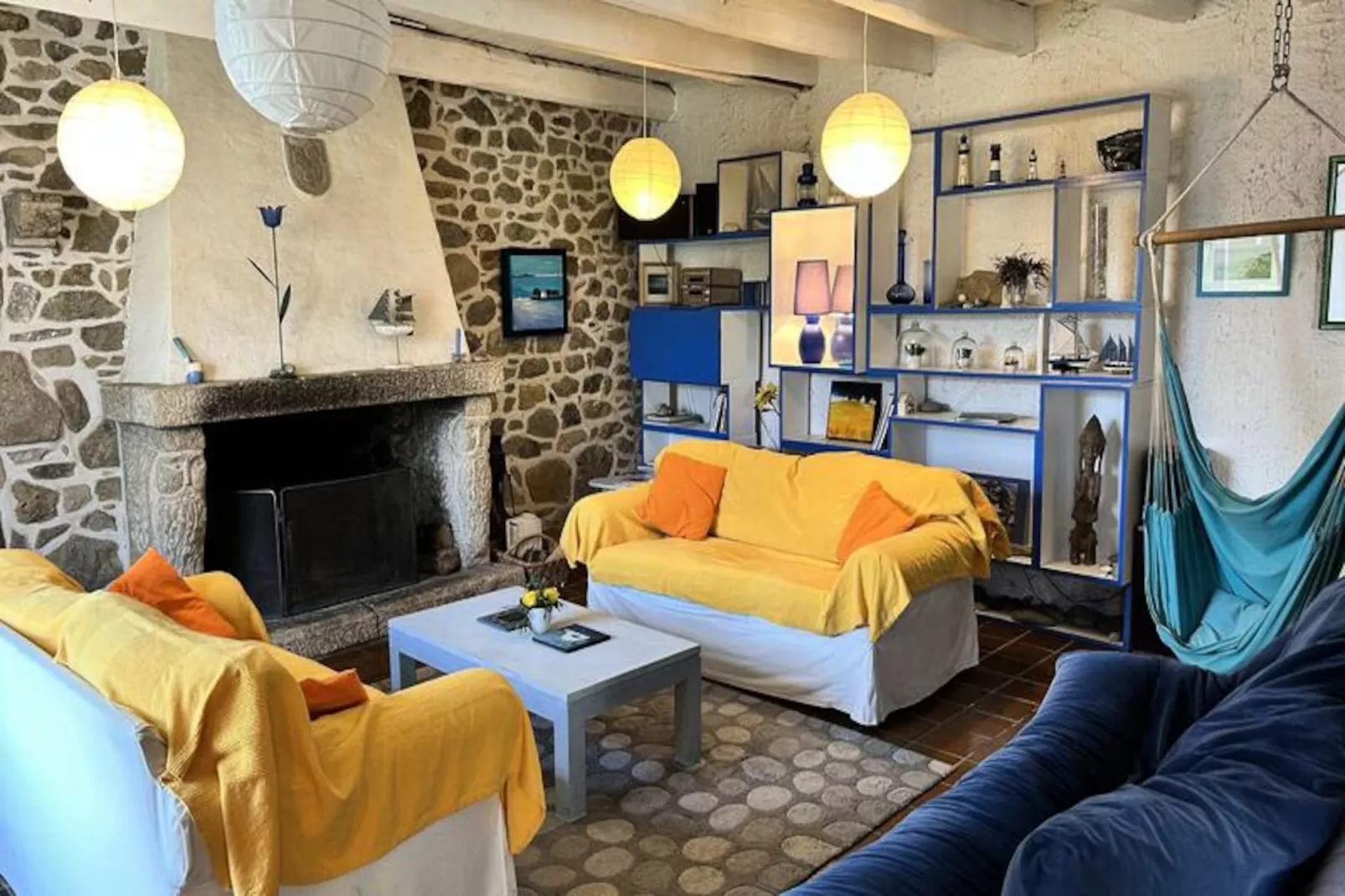 Résidence 1200-st Alban-Niet-getagd