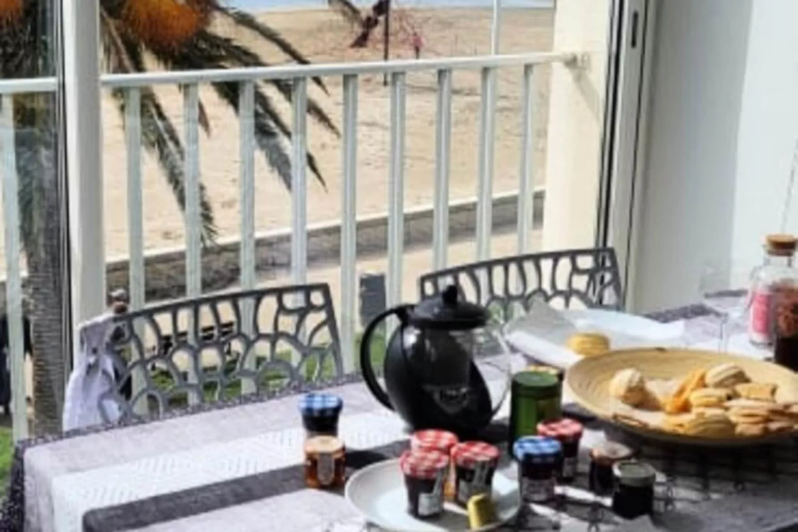 Résidence Le Royal : Vue &agrave; 180 Degr&eacute;s Sur La Mer !-Niet-getagd