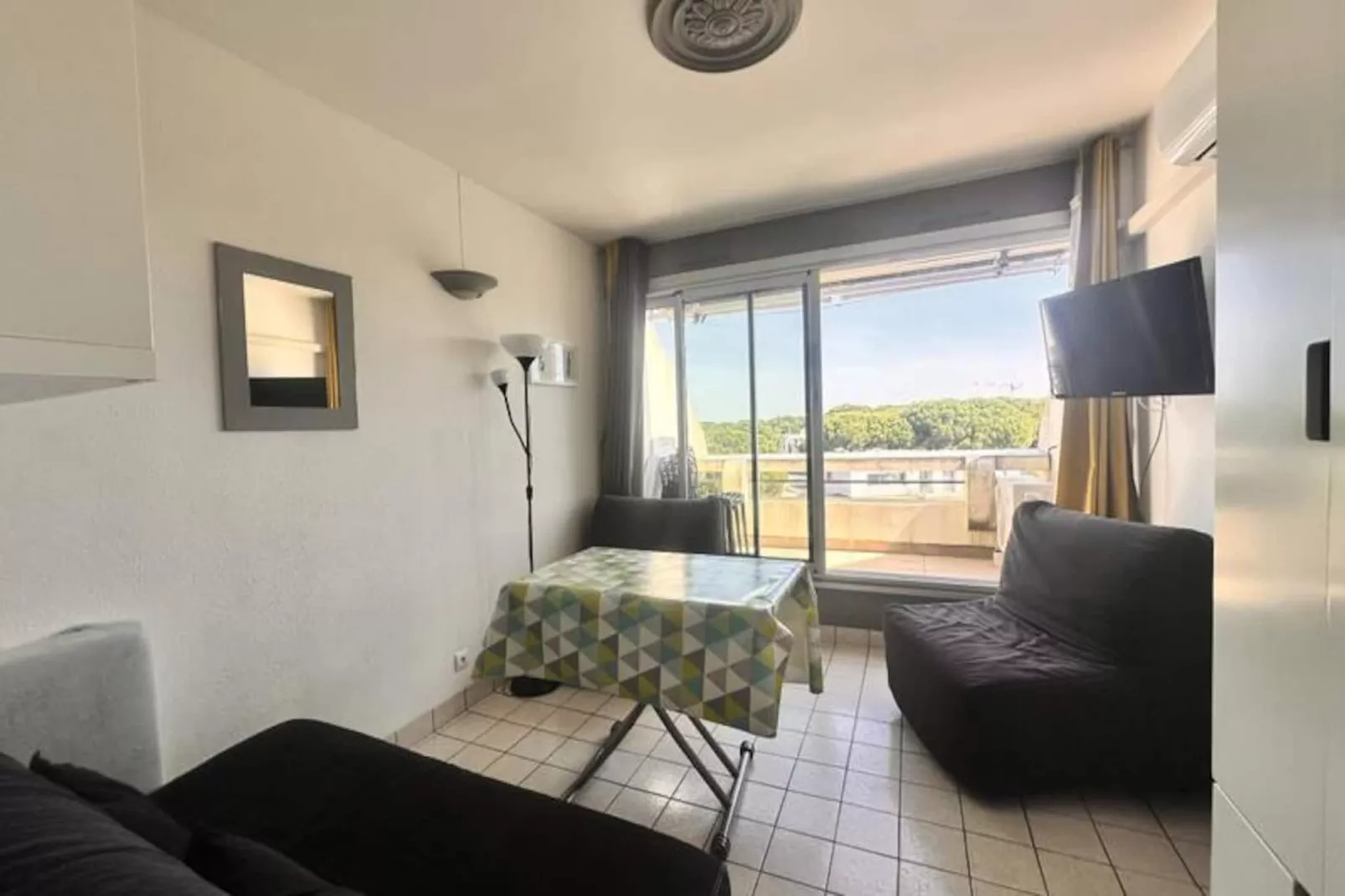 Résidence Les Coquillages -  Studio Dans R&eacute;sidence Avec Piscine Au Grau Du Roi-Niet-getagd