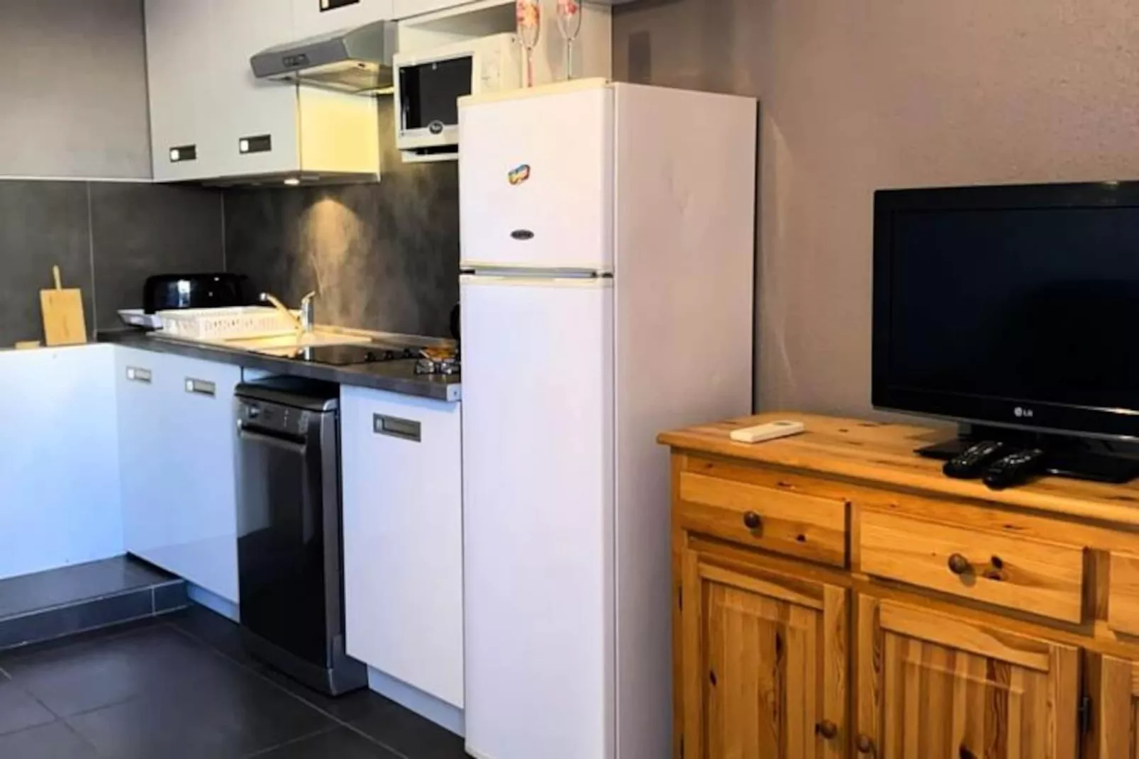 Beau T2 Bis Traversant Idéalement Situé-Niet-getagd