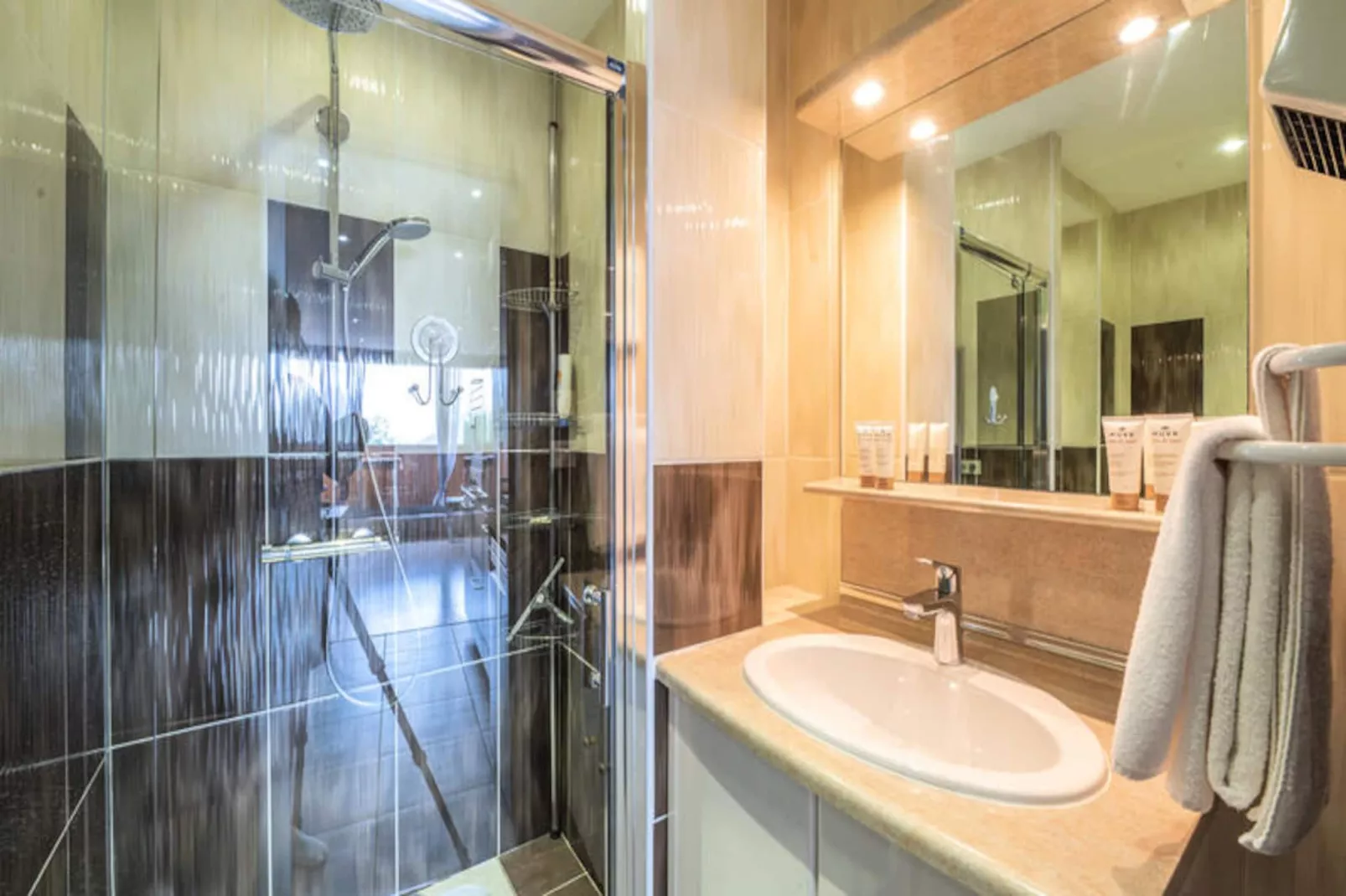 Résidence Les Neiges D'or-Niet-getagd